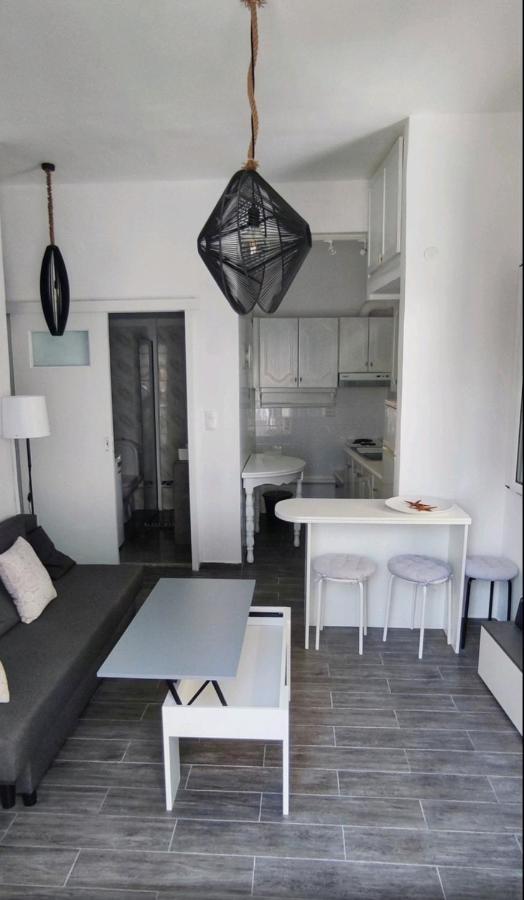 Shades Apartment Skiathos Town Bagian luar foto