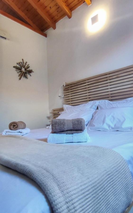 Shades Apartment Skiathos Town Bagian luar foto