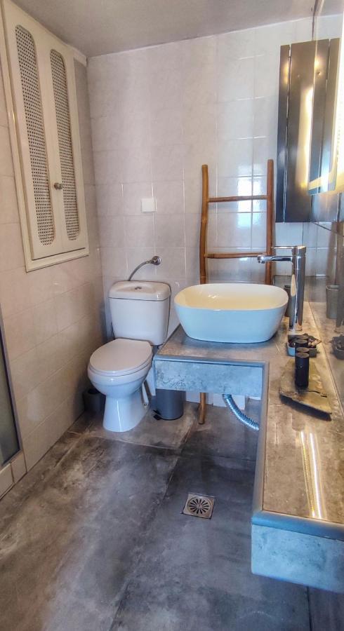 Shades Apartment Skiathos Town Bagian luar foto